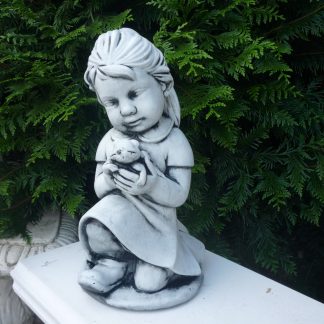 Fetiță cu broască-cod- S 06-patinat/alb-