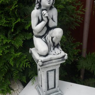 Îngeraș mare în genunchi-cod- S 12-alb/patinat-