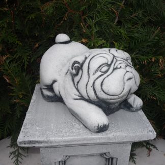 Cățel haios mij. culcat/patinat-alb