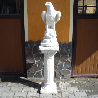 Vultur pe stâncă- alb/patinat