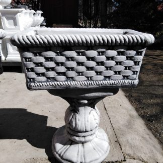 Complex floral (picior banca+jardiniera cos impletit )-cod-CF 08-patinat/alb-