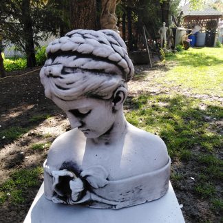 Bust femeie mij.-cod B 08-patinat/alb